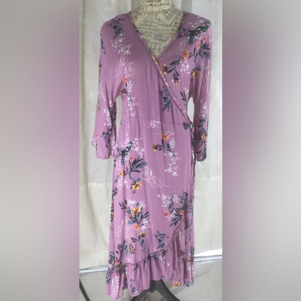 Cotton:on Sz s/p wrap front dress long lavender w/flowers ankle length dress
